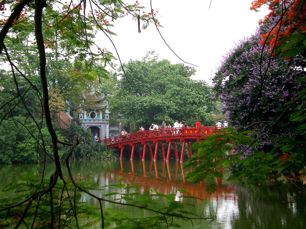 Tour Hà Nội - Cầu Thê Húc