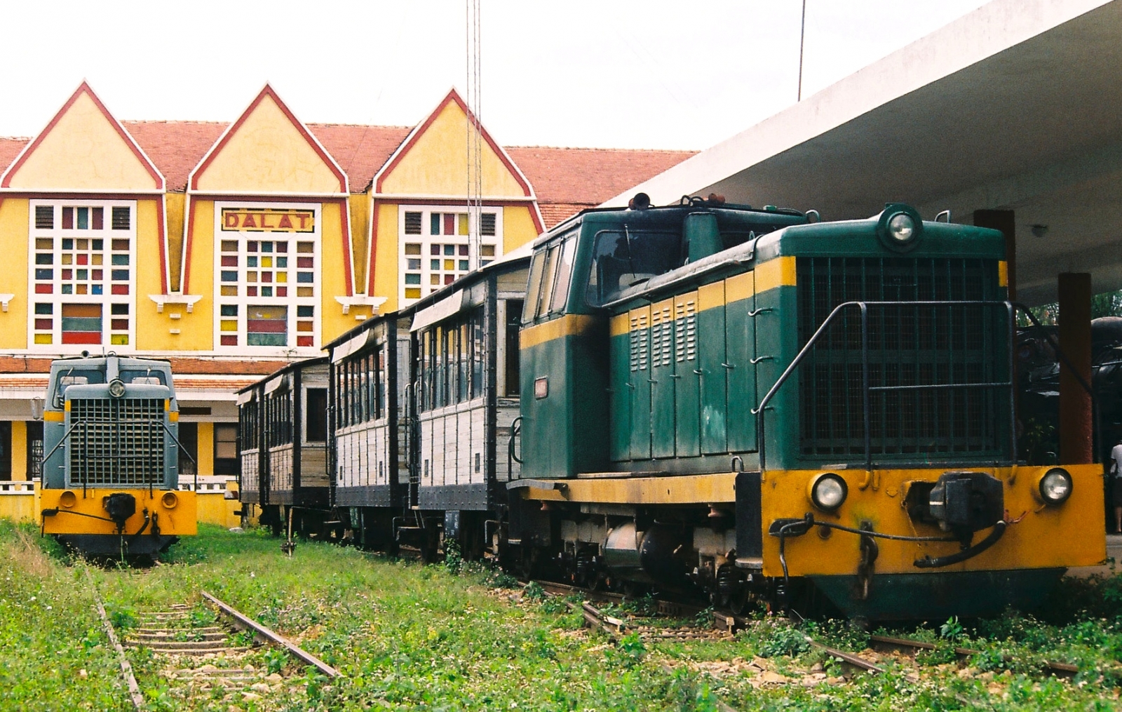 Tour Đà Lạt - Tham quan một trong những nhà ga cổ và đẹp nhất Đông Dương