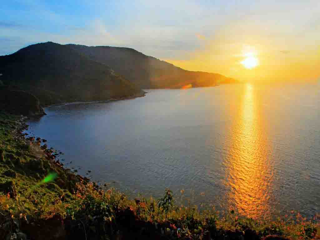 Bình minh nên thơ ở đảo Bình Ba. tour binh ba, tour dao binh ba, tour du lich dao binh ba, 