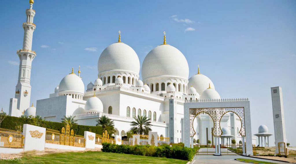 Thánh đường hồi giáo Sheih Zayed lớn nhất thế giới tại Abu Dhabi